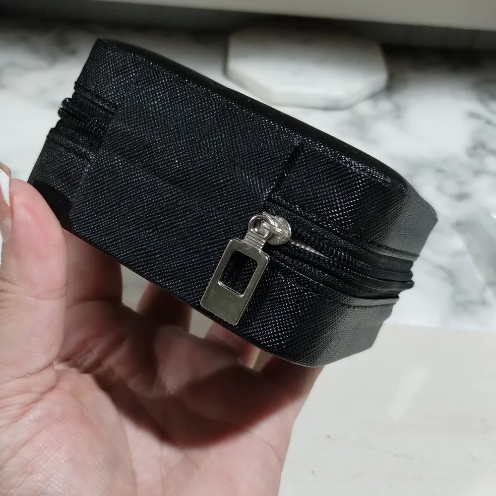 Travel Jewelry Carrier - Picture 3 of 5